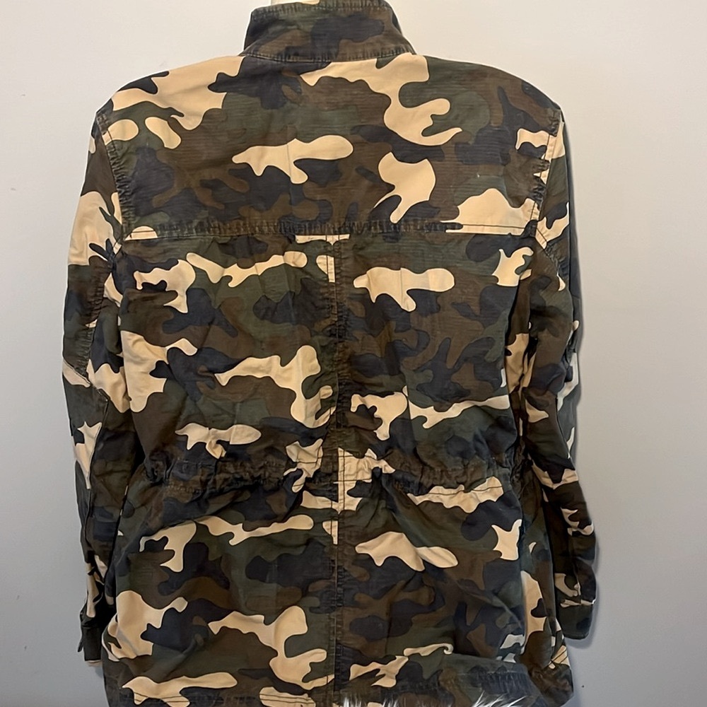 Gap Jacket - Picture 2 of 4